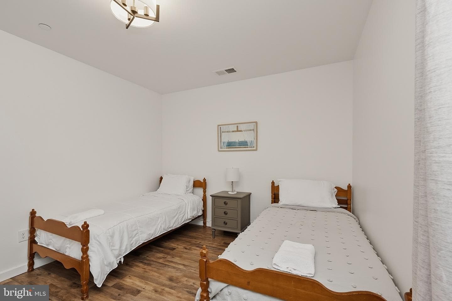 943 Paradise Heights photo 30