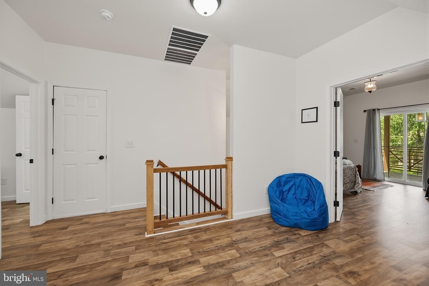 943 Paradise Heights photo 33