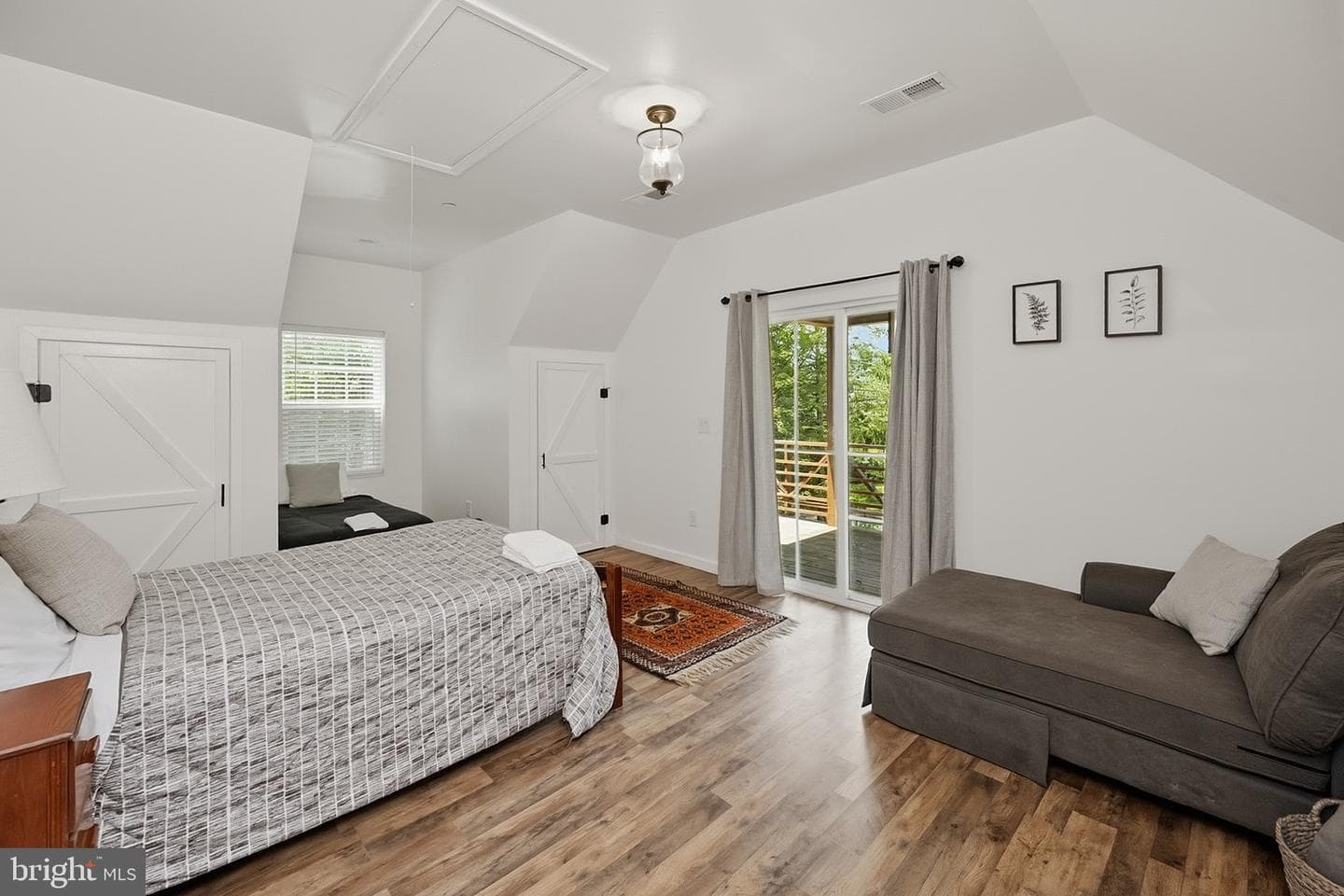 943 Paradise Heights photo 38