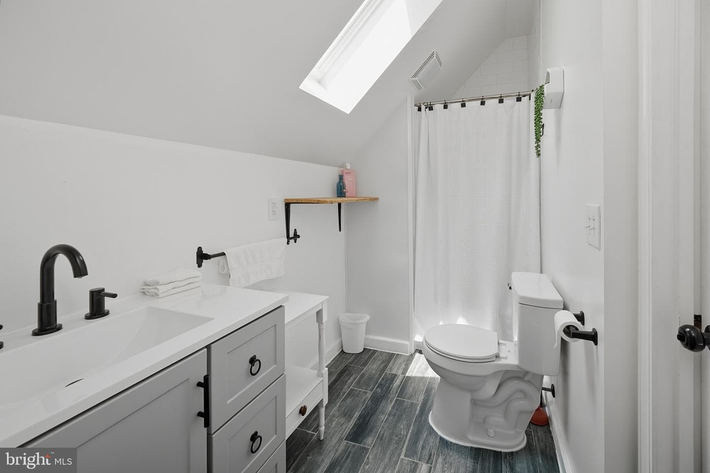 943 Paradise Heights photo 44