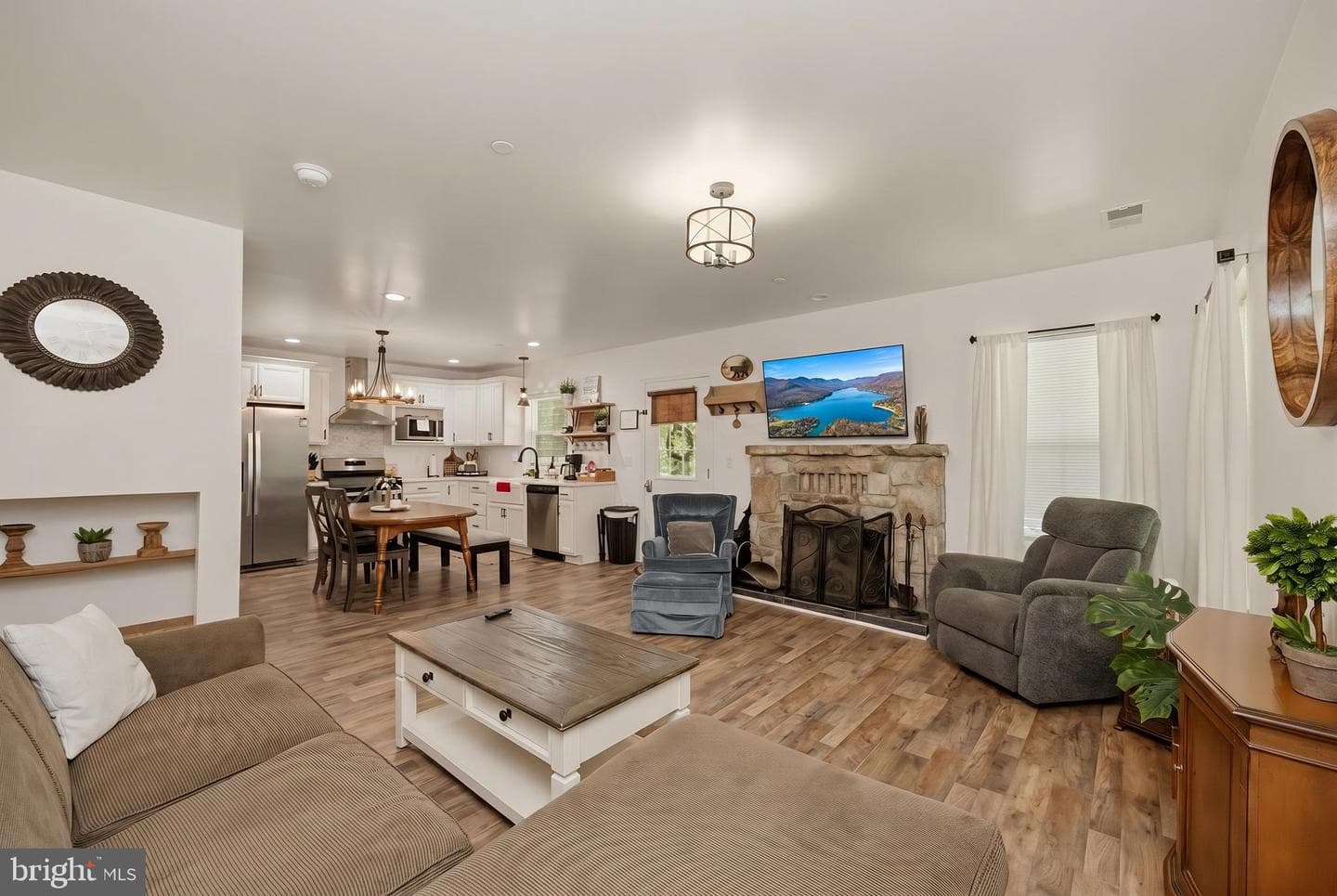 943 Paradise Heights photo 7