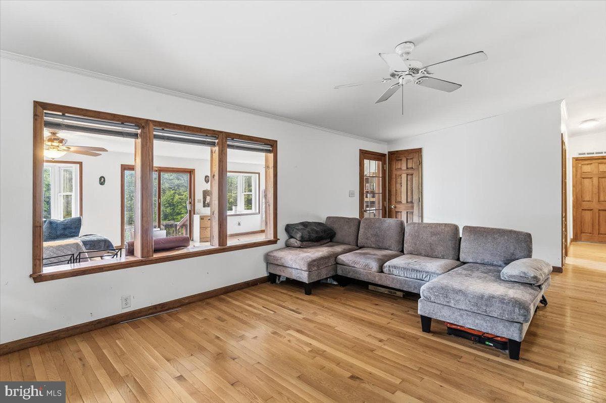 2988 Fairview Road photo 15