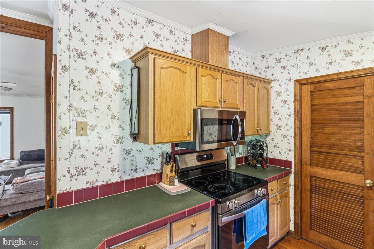 2988 Fairview Road photo 9