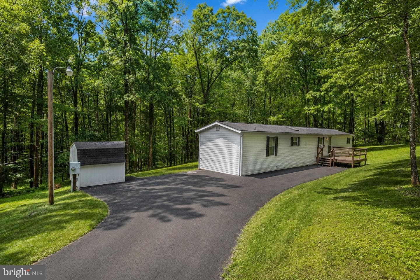 1951 Mosser Road, Mc Henry
