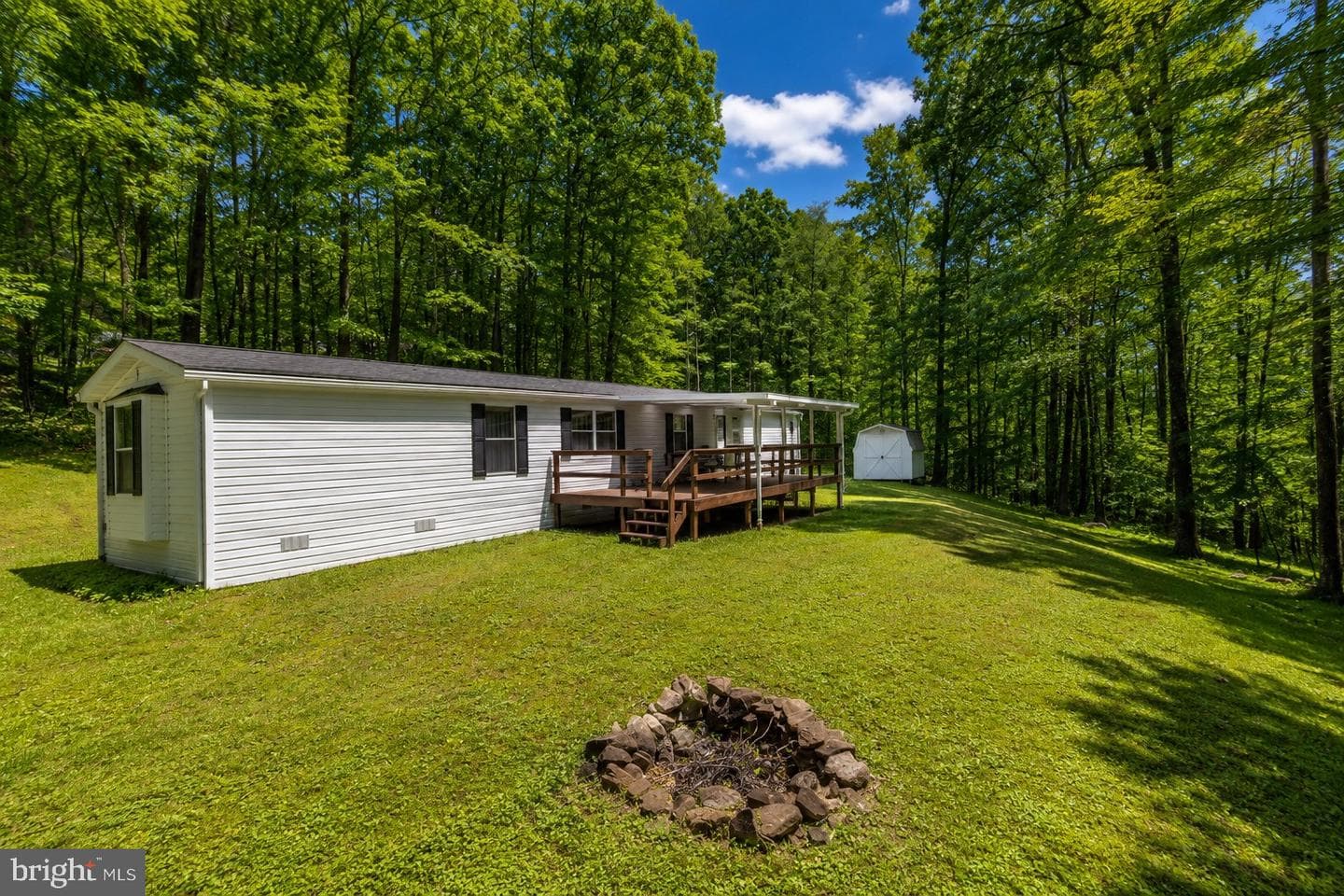 1951 Mosser Road, Mc Henry