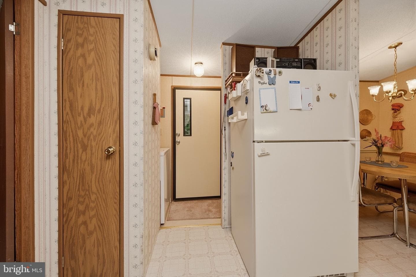 1951 Mosser Road photo 22