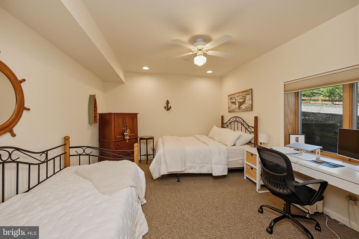 256 Jeffrey Lane #28 photo 50