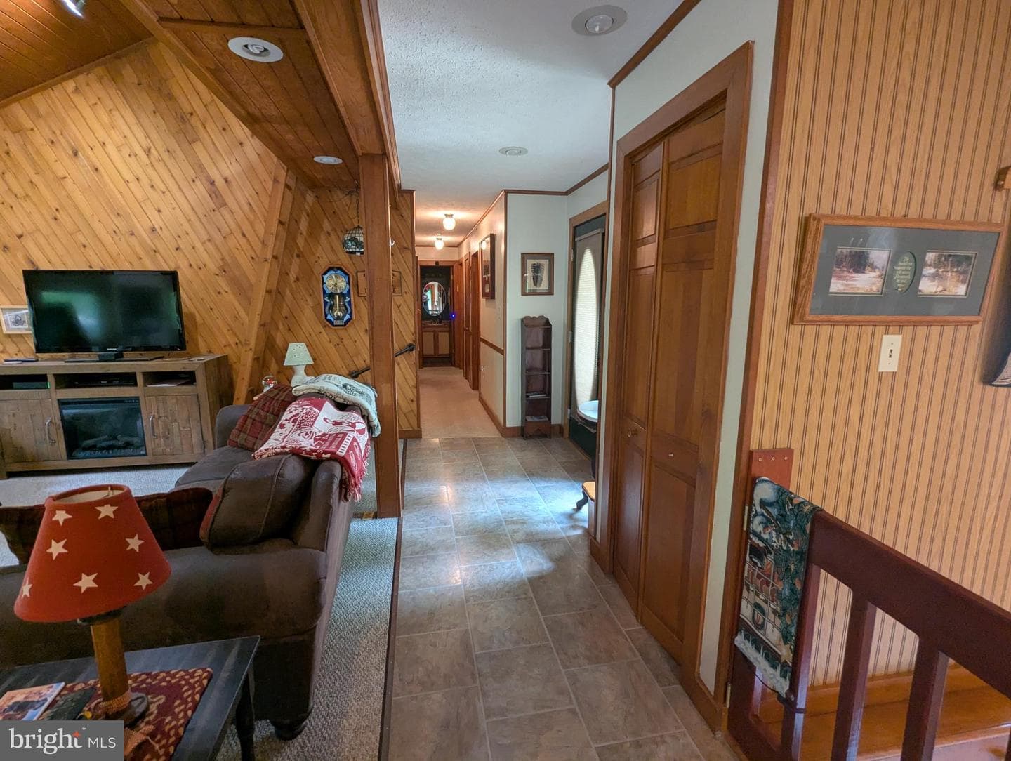 203 Woodland Way photo 15