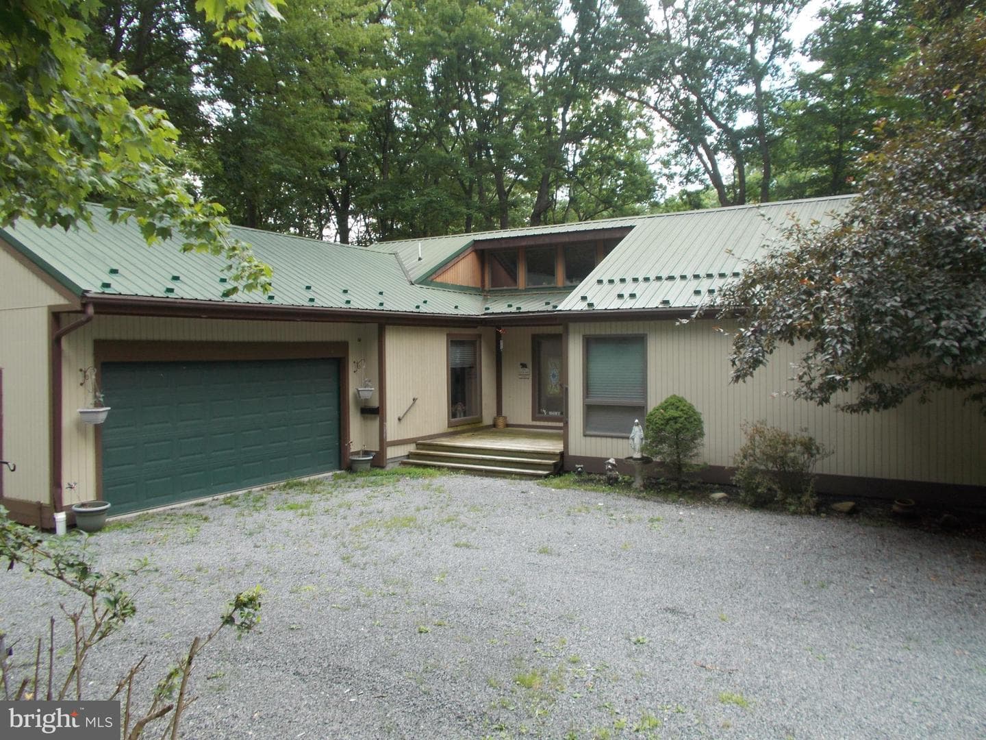 203 Woodland Way photo 4