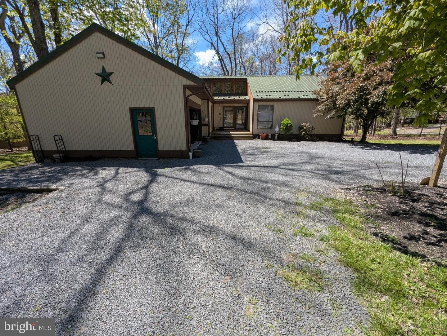 203 Woodland Way photo 5