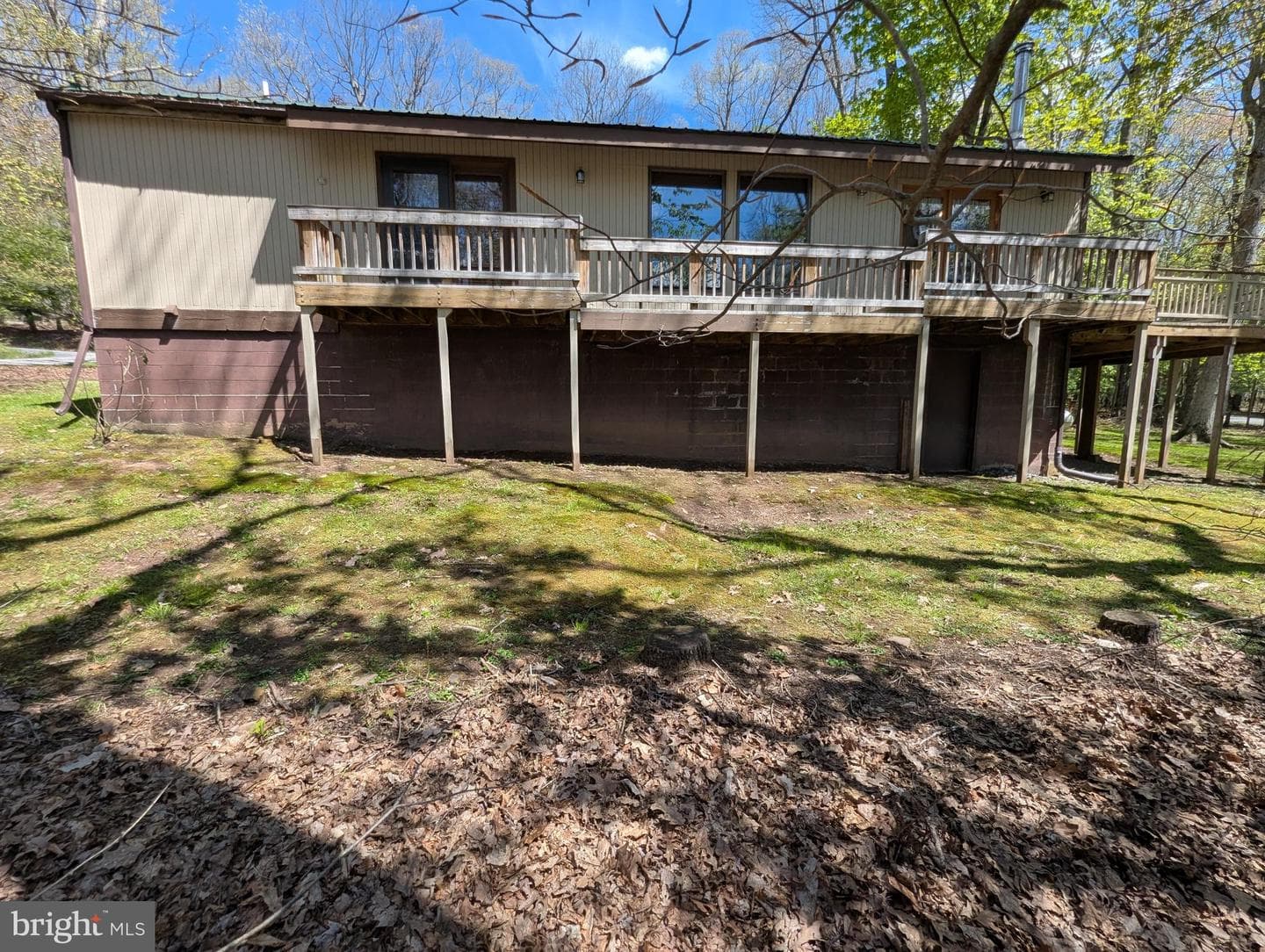 203 Woodland Way photo 6