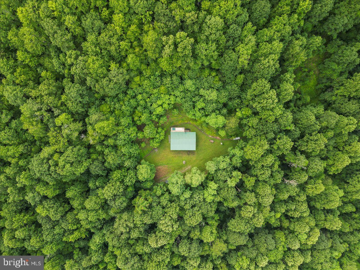 611 Timber Trail, Mc Henry