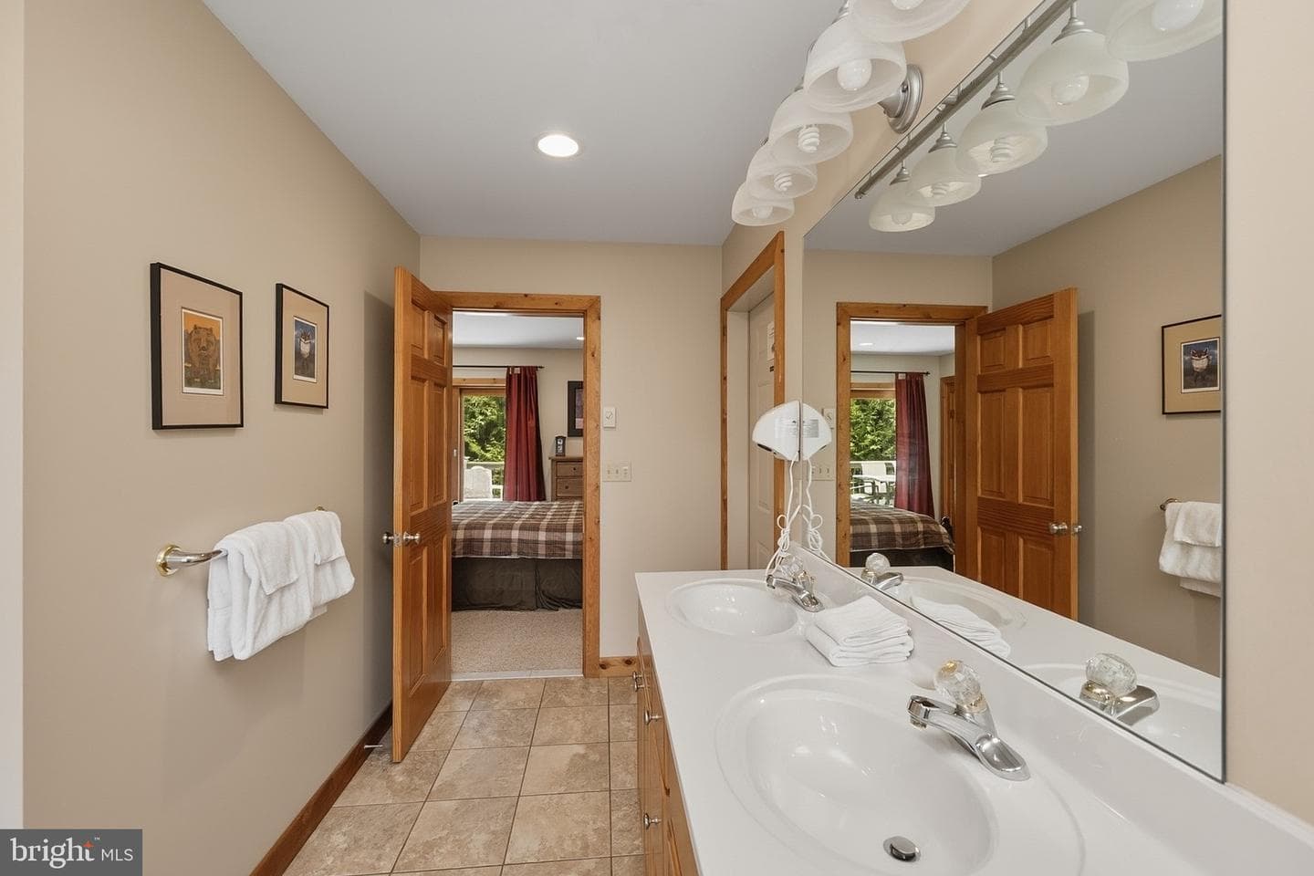 250 Lake Pointe Drive photo 27