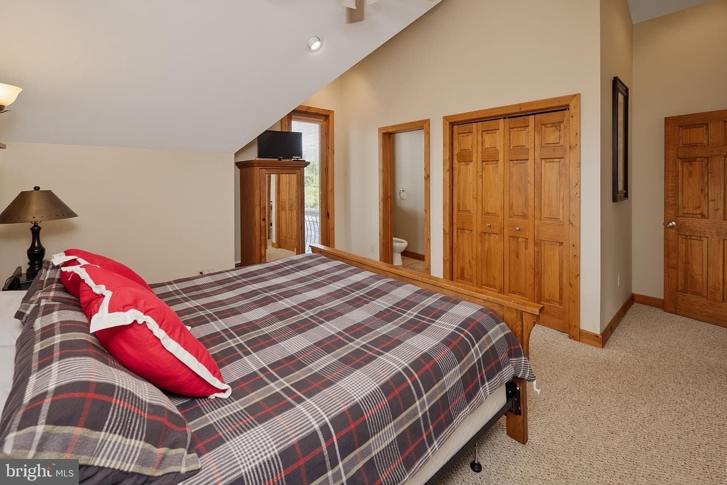 250 Lake Pointe Drive photo 35