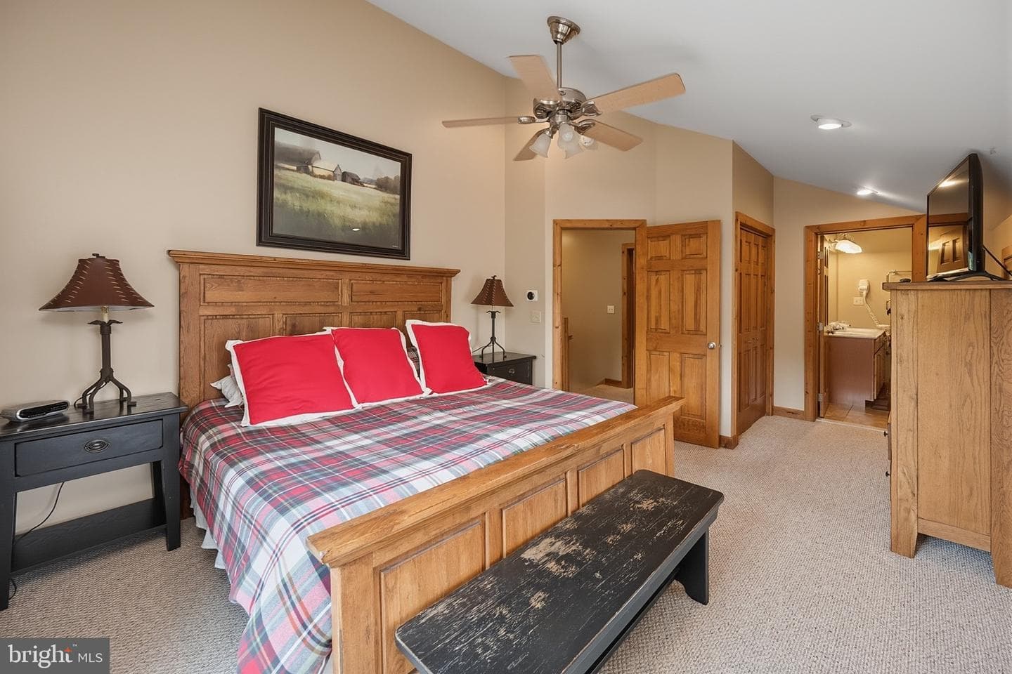 250 Lake Pointe Drive photo 40