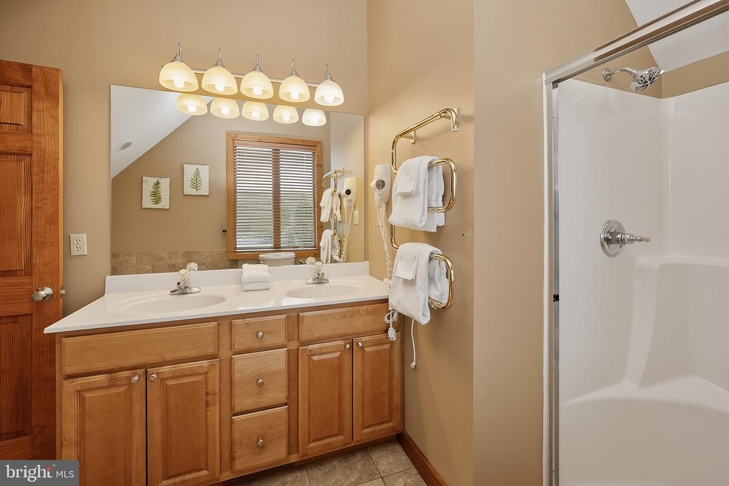 250 Lake Pointe Drive photo 46