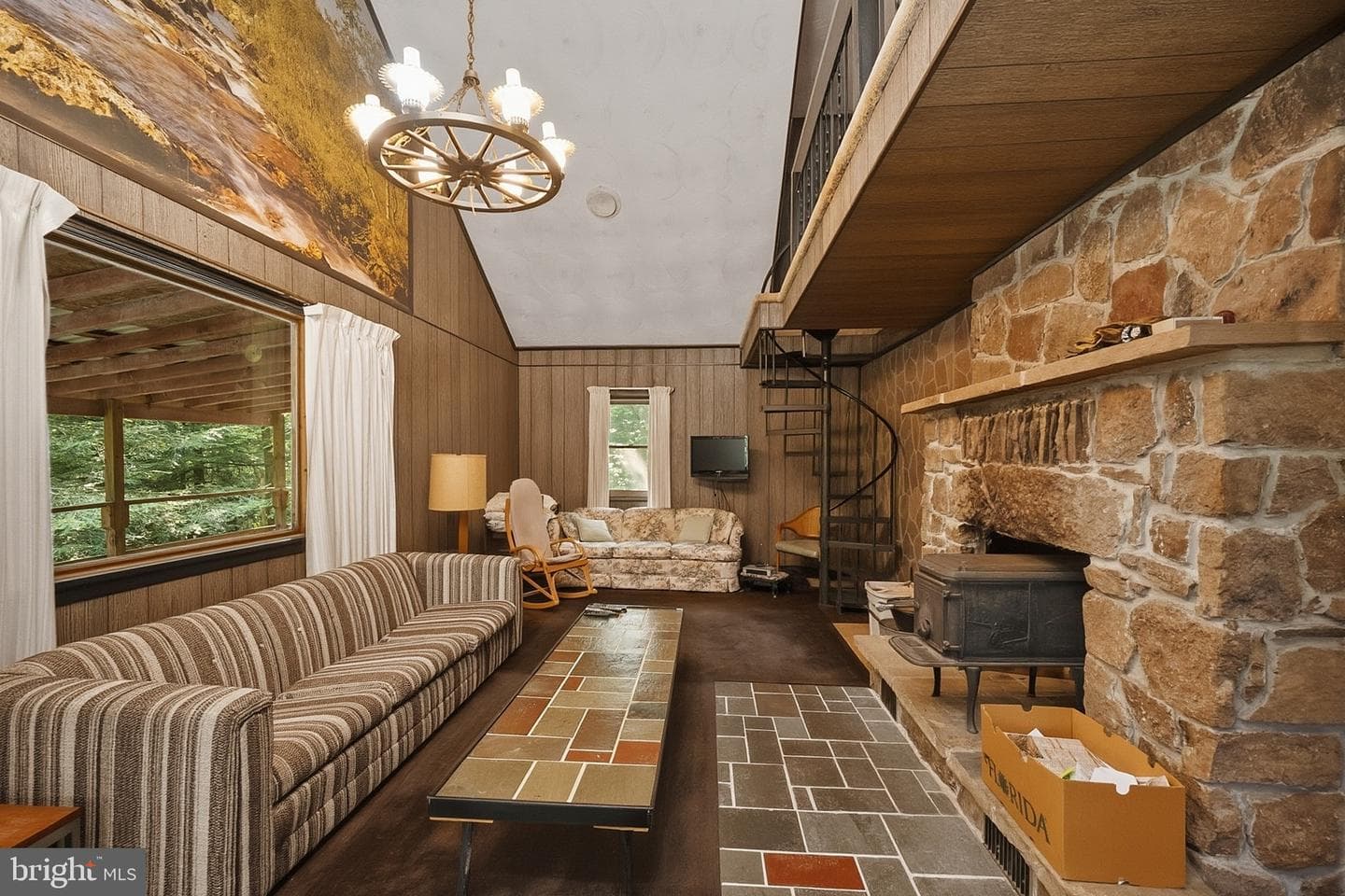 639 Hemlock Road photo 10