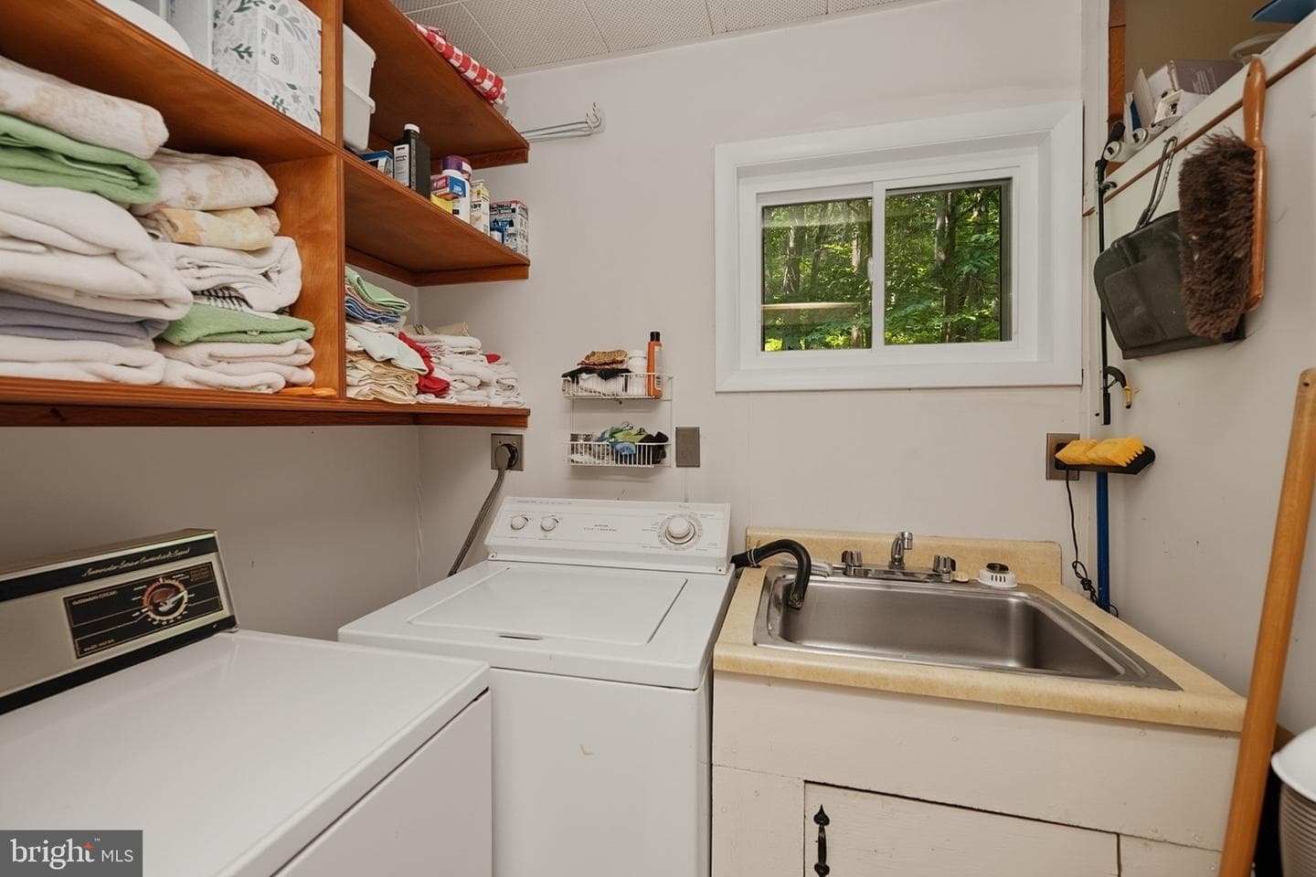 639 Hemlock Road photo 46