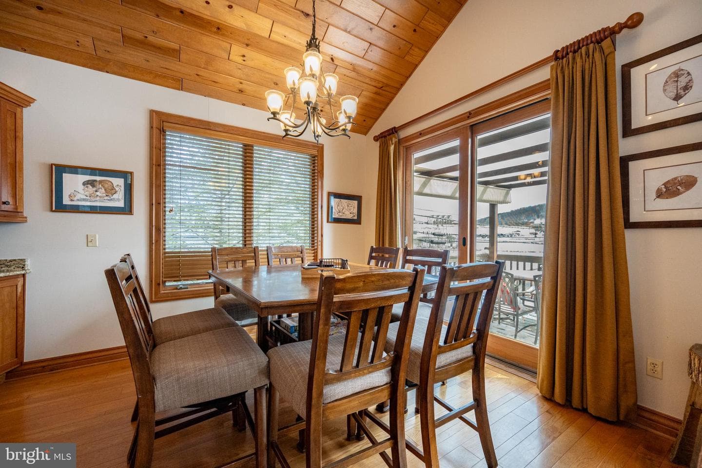 6 Walton Way photo 16