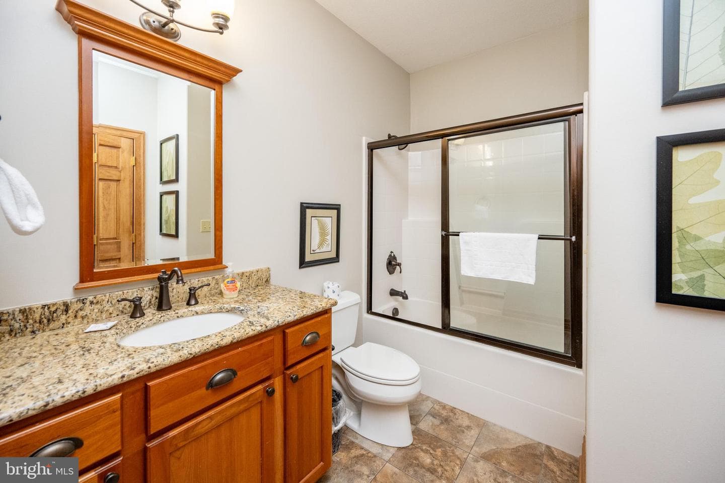 6 Walton Way photo 25