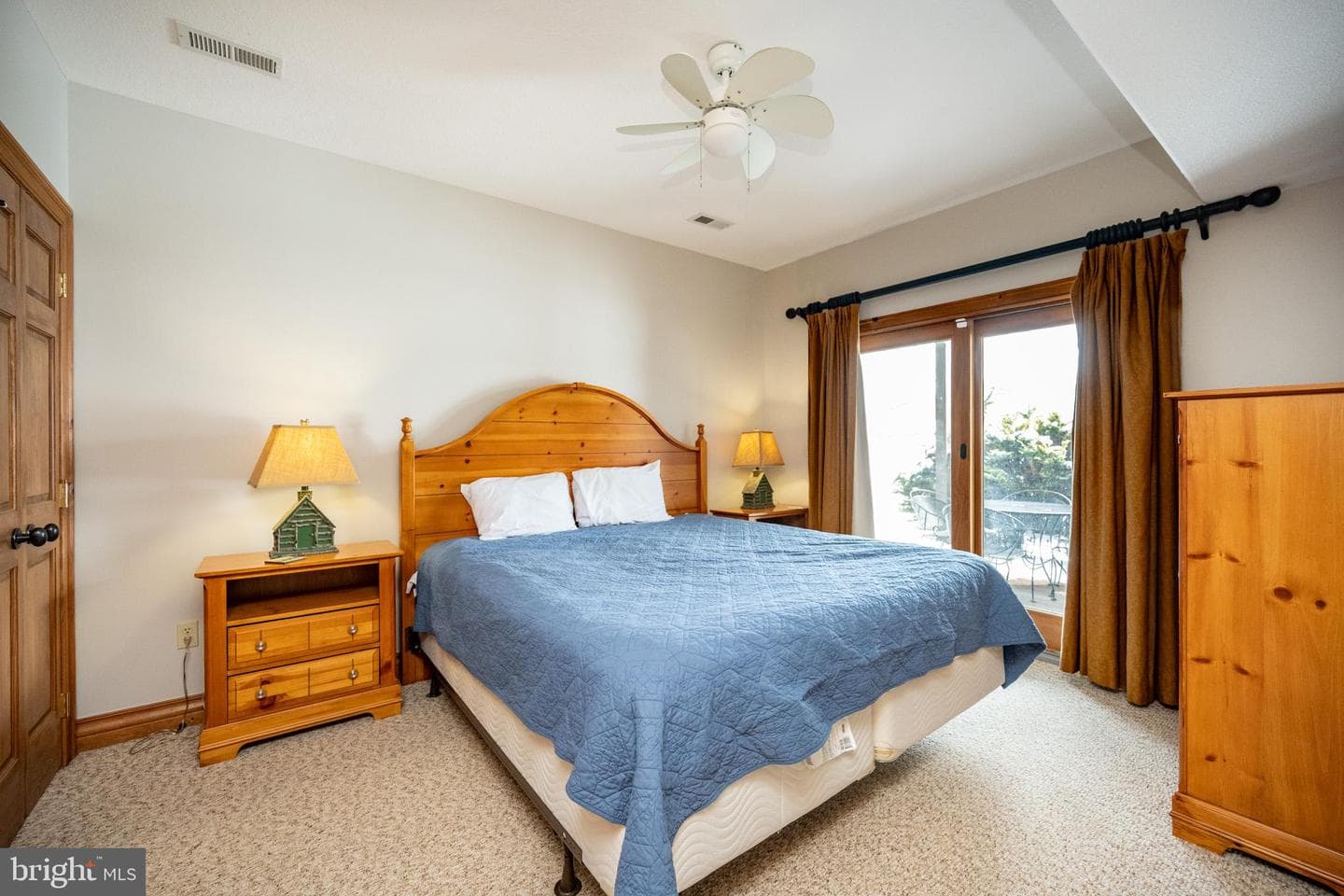 6 Walton Way photo 44
