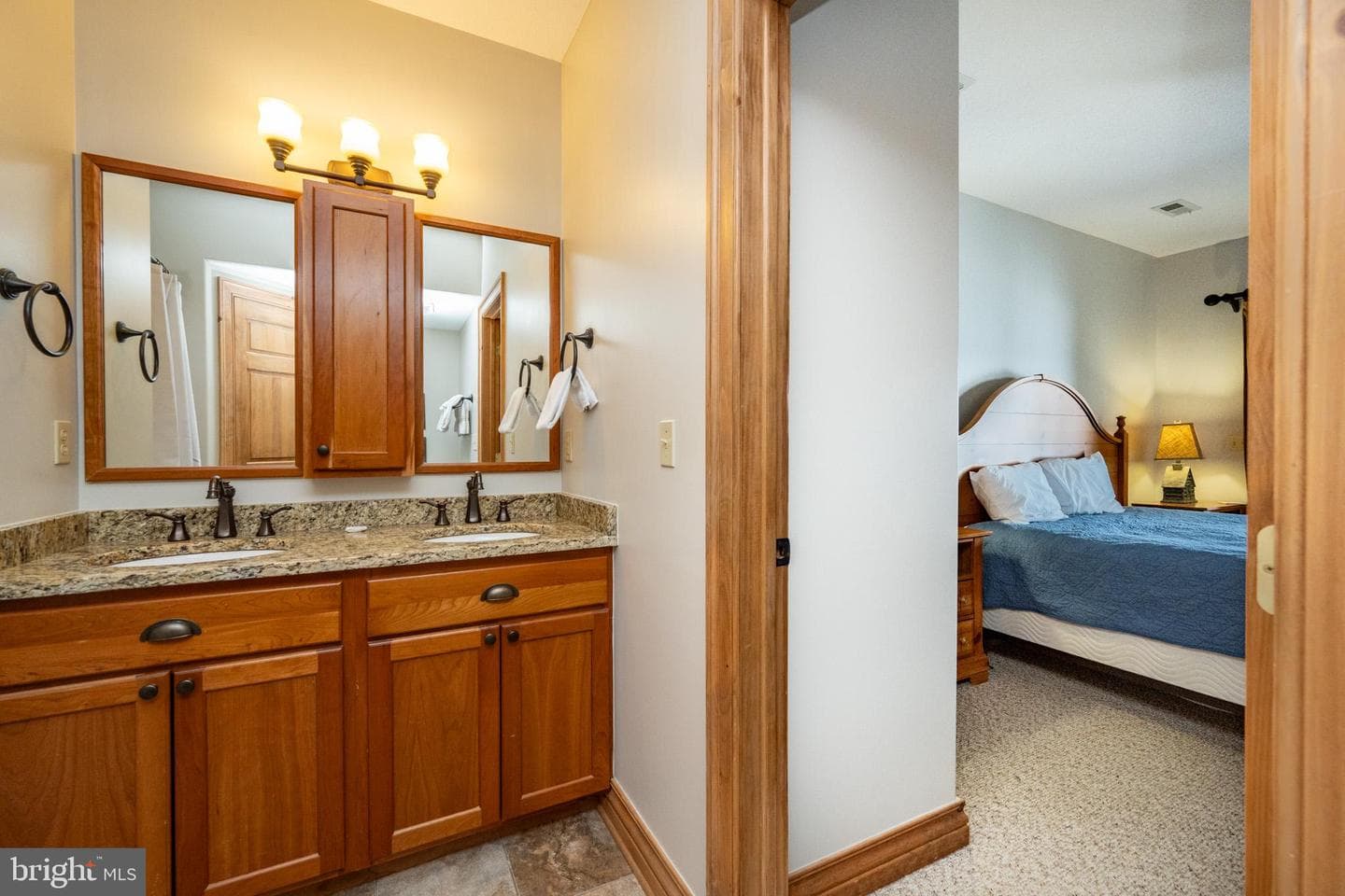 6 Walton Way photo 47