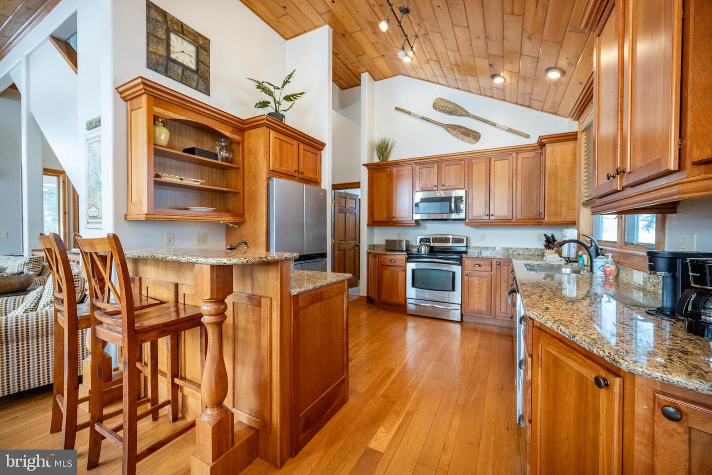 6 Walton Way photo 5