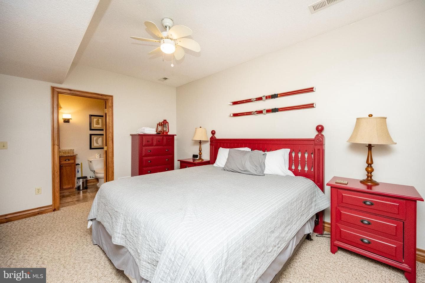 6 Walton Way photo 52