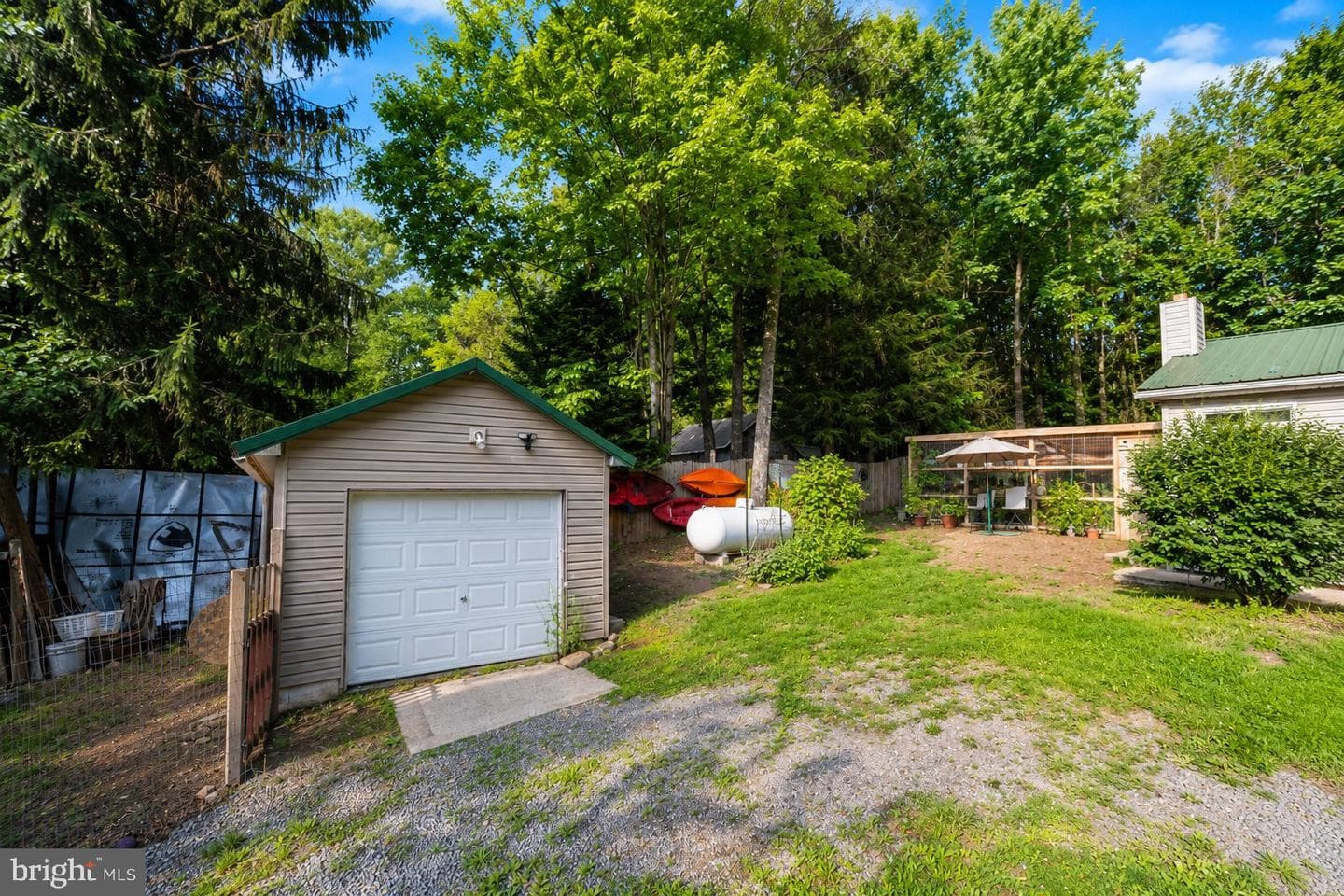 22 Shady Hill Drive photo 5