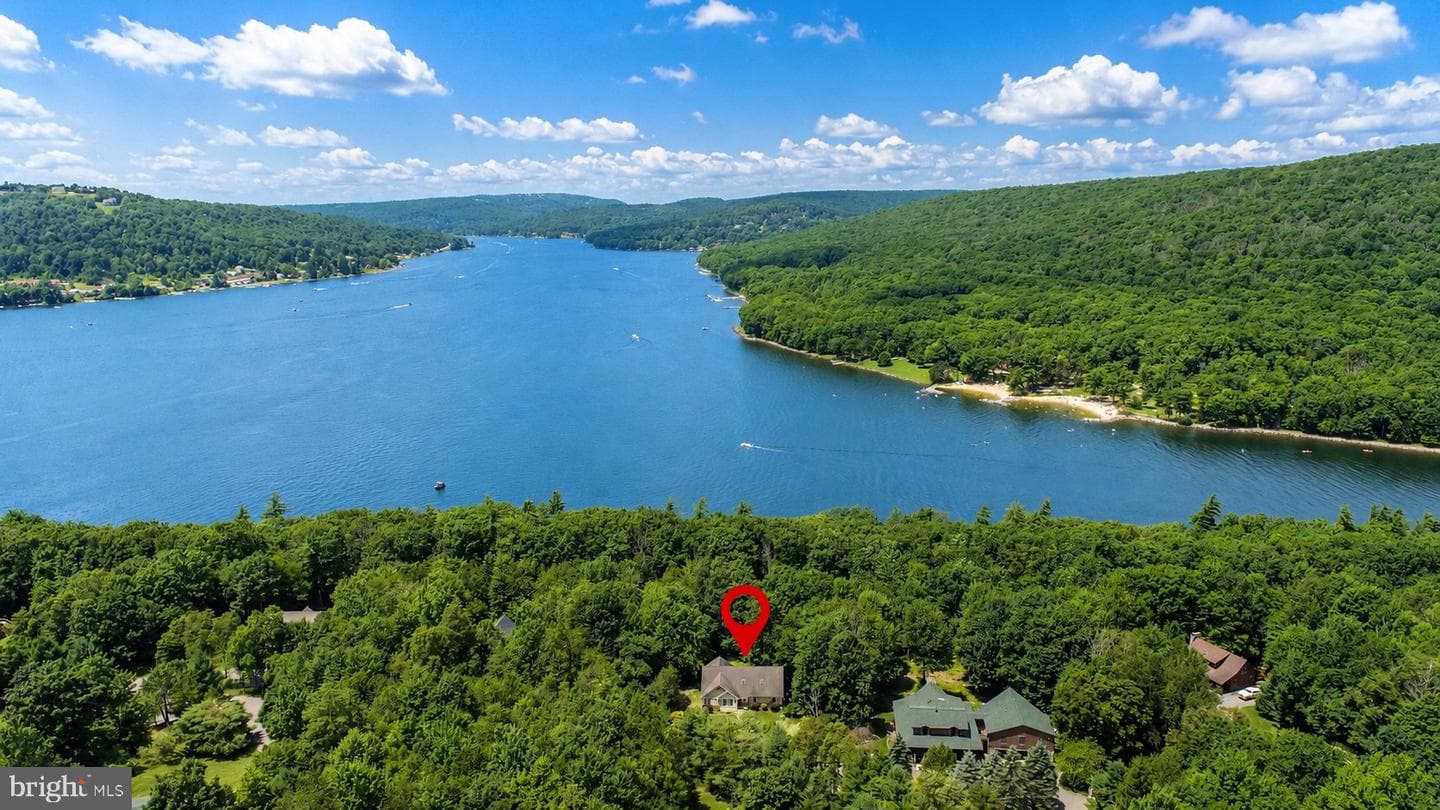 365 Pinnacle Drive, Swanton