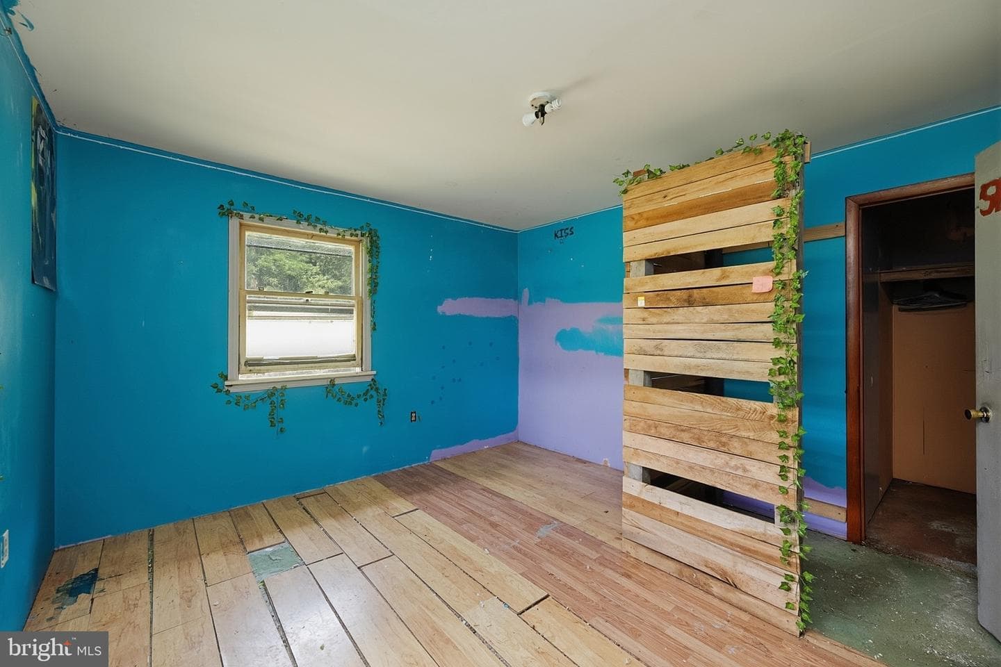 828 Lee Road photo 23