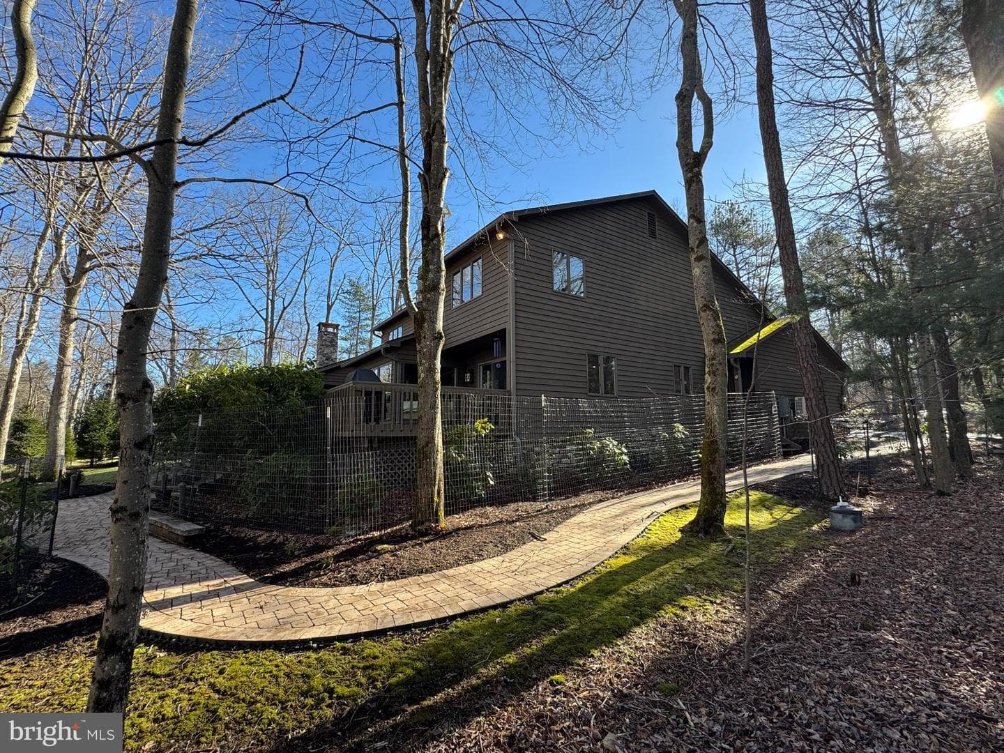 255 Thornberry Road photo 102