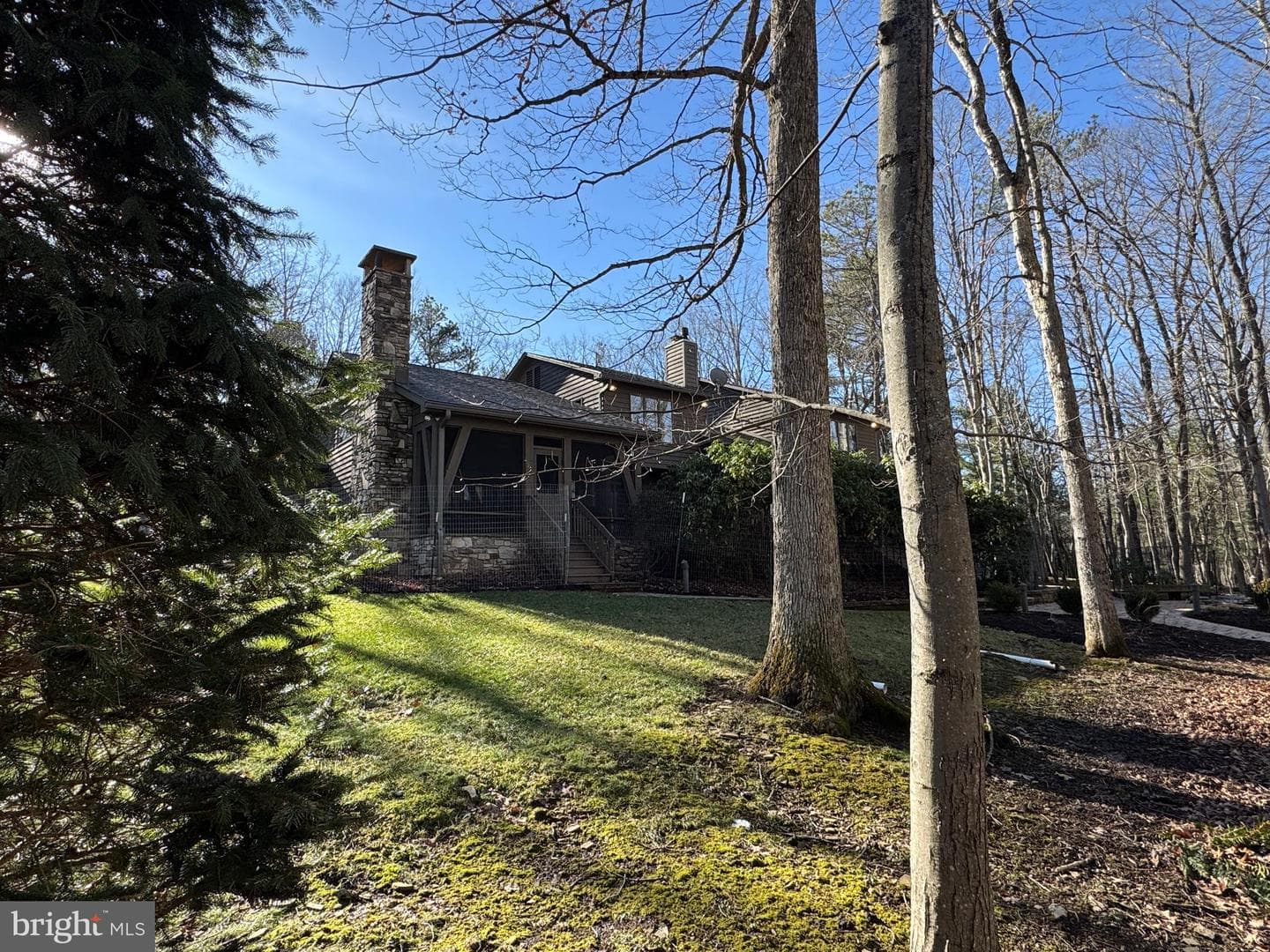 255 Thornberry Road photo 103