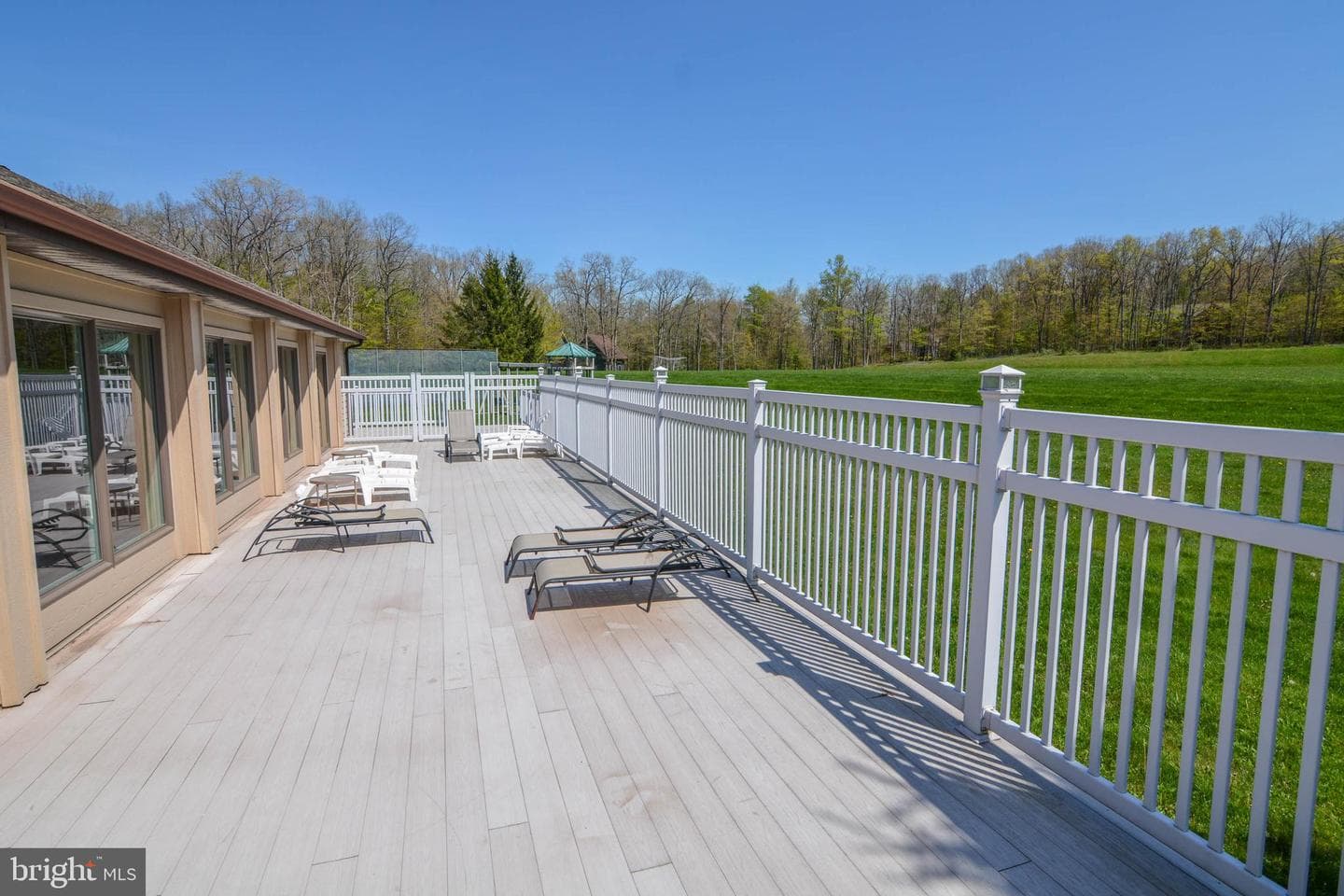 255 Thornberry Road photo 110