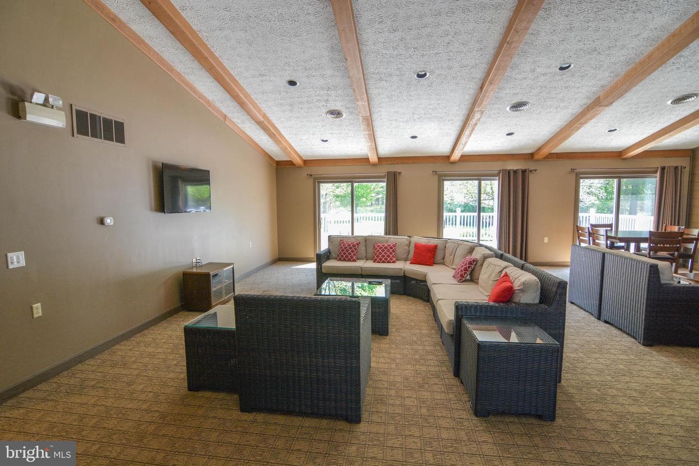 255 Thornberry Road photo 115