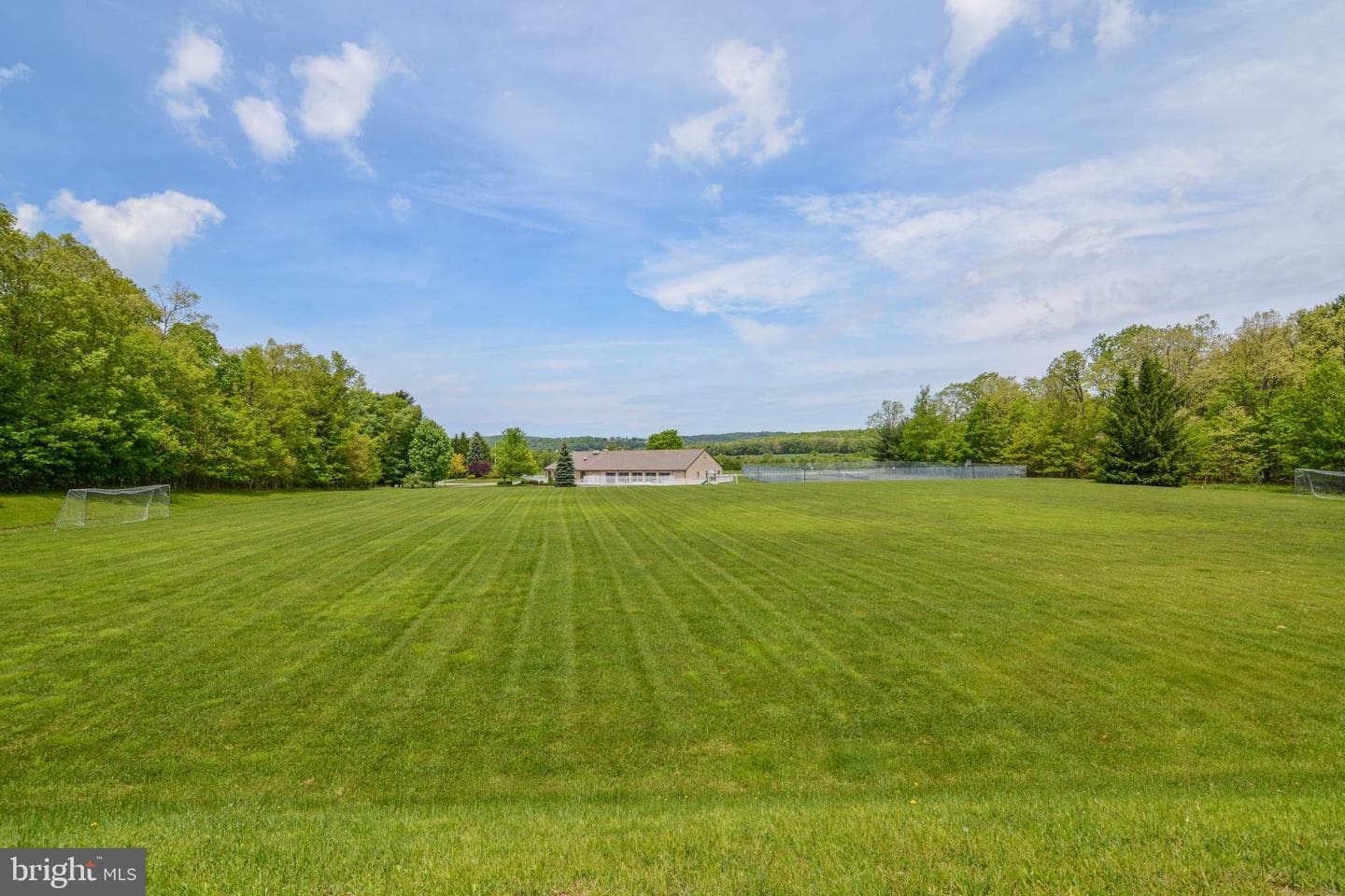 255 Thornberry Road photo 122