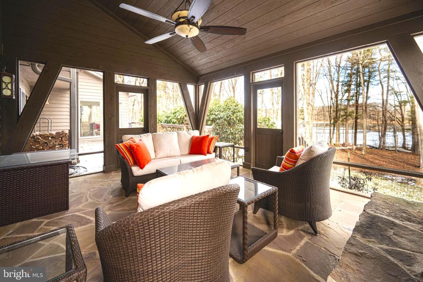 255 Thornberry Road photo 28