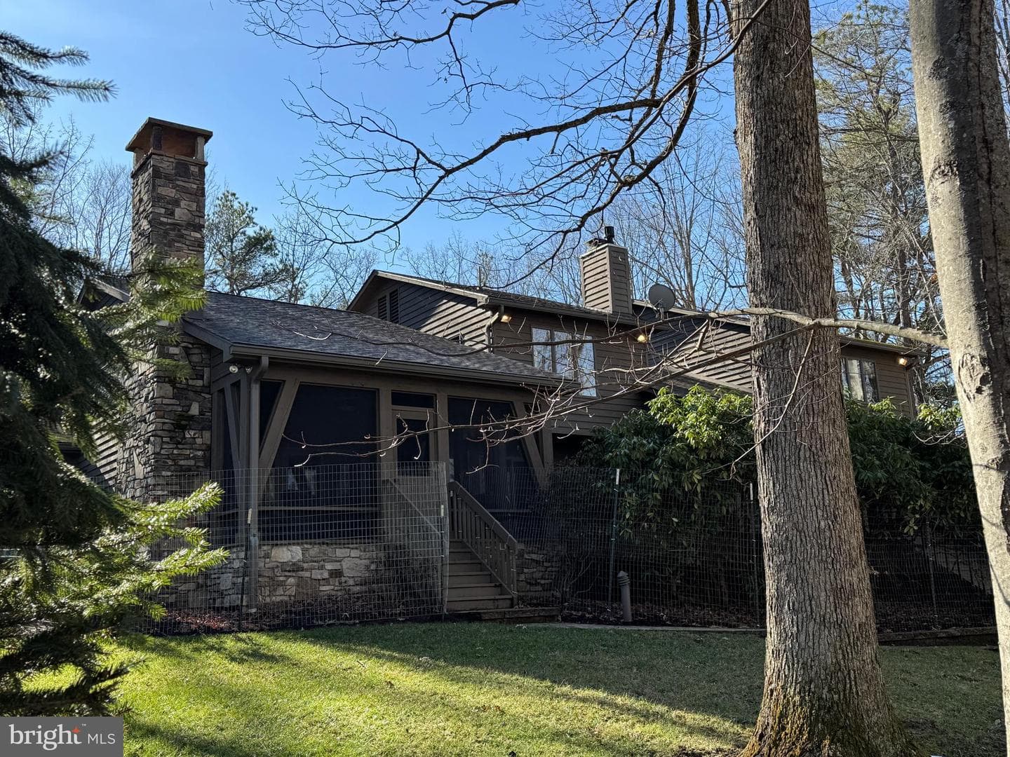 255 Thornberry Road photo 5