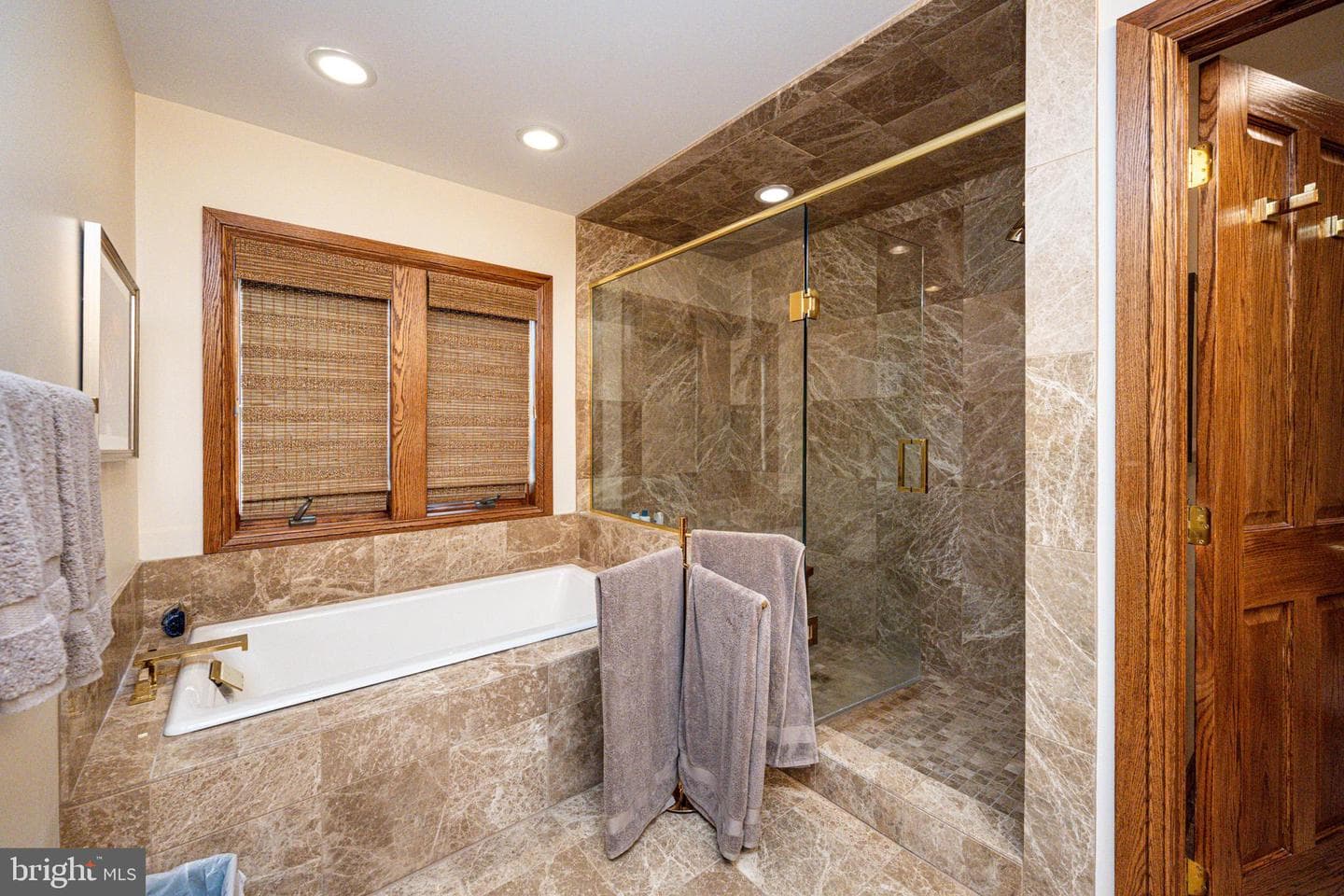 255 Thornberry Road photo 57