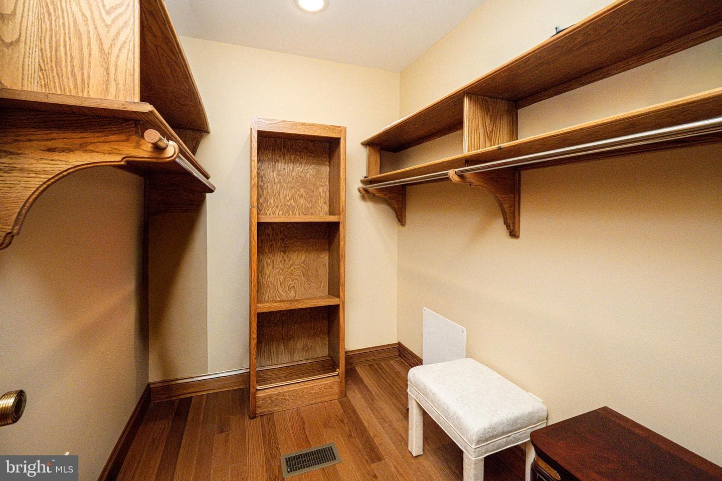 255 Thornberry Road photo 60
