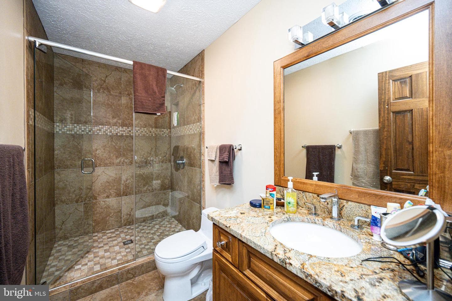 255 Thornberry Road photo 82