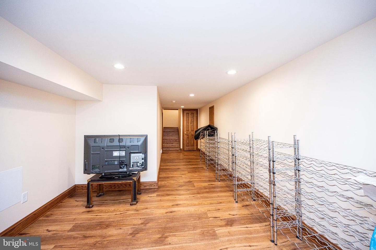 255 Thornberry Road photo 88