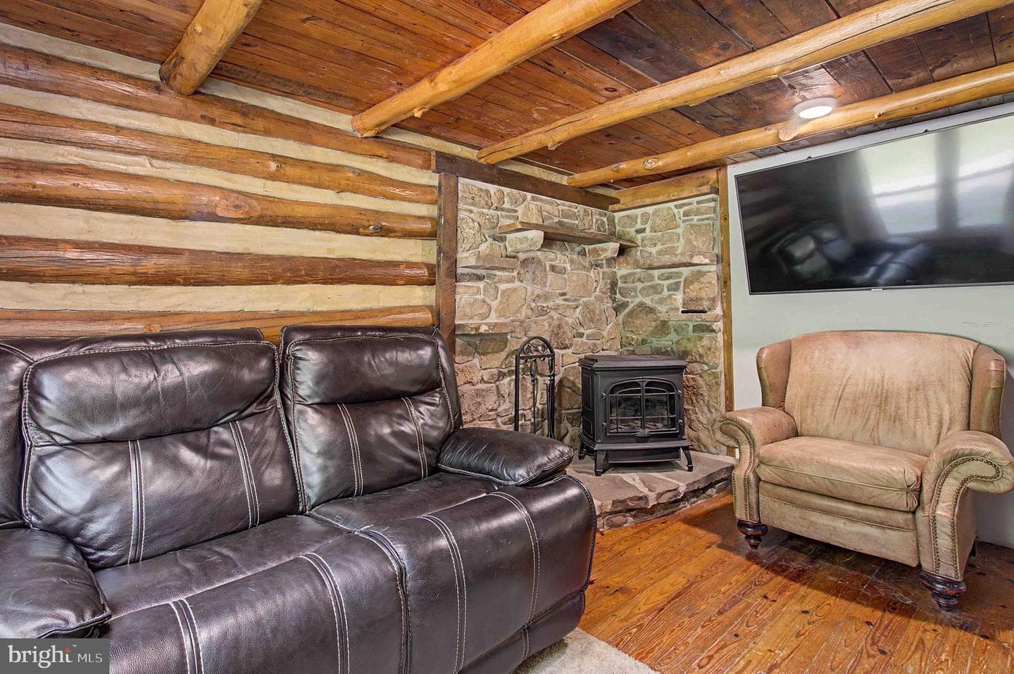 516 Bear Creek Road photo 4