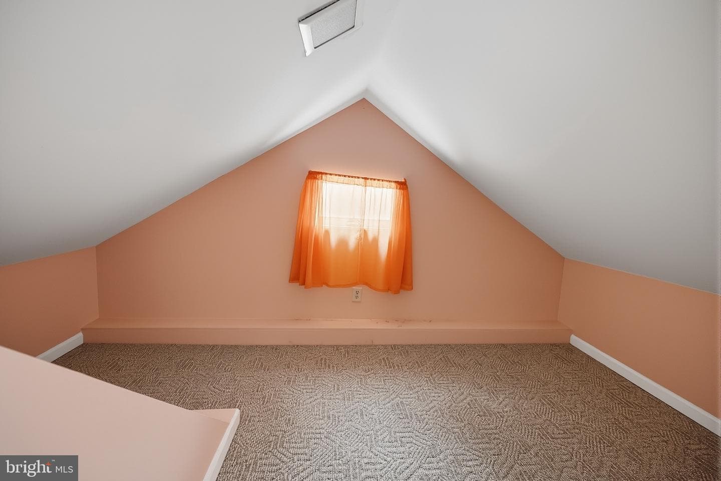 206 W Liberty Street photo 21