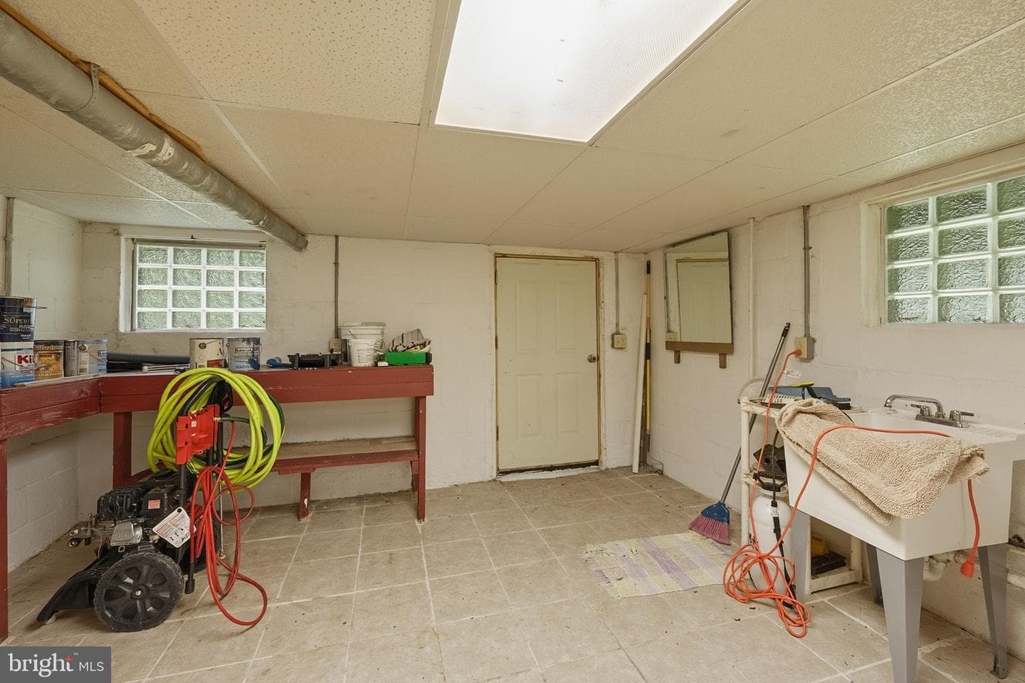 206 W Liberty Street photo 23