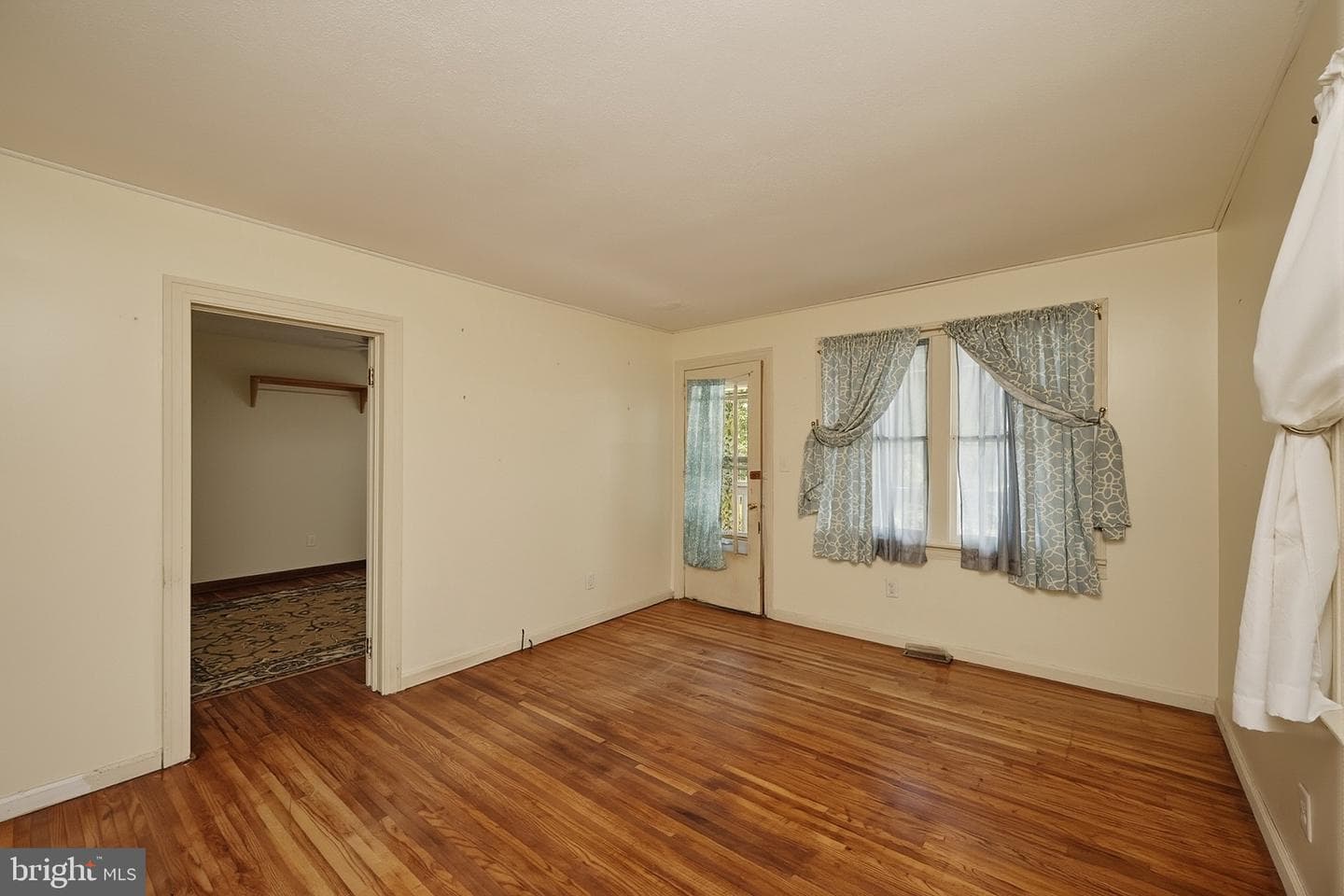 509 E Street photo 12