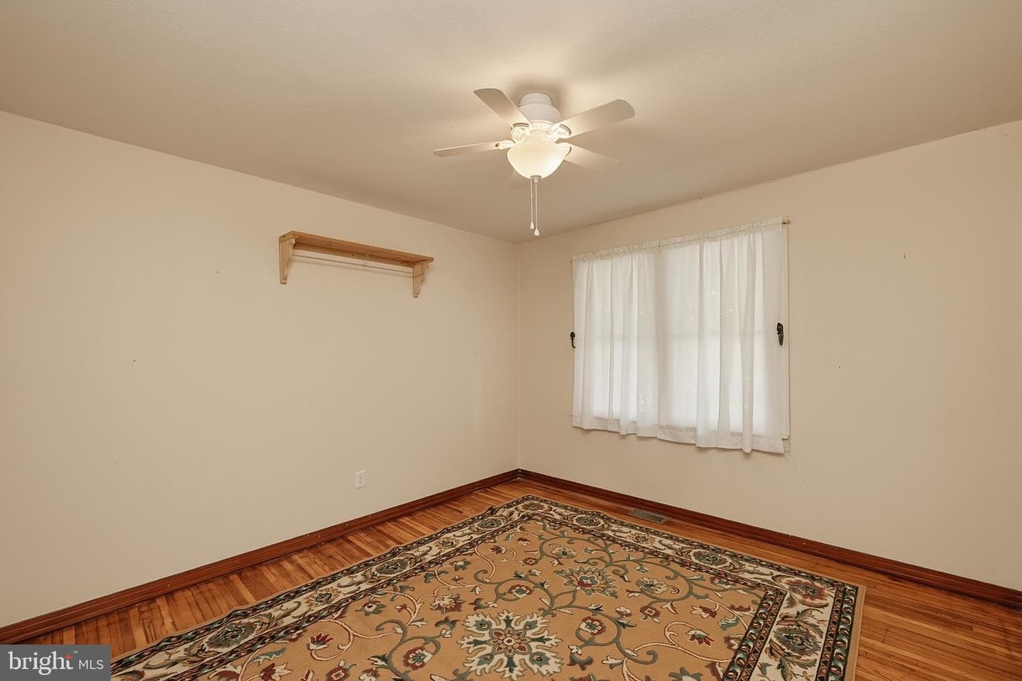 509 E Street photo 23