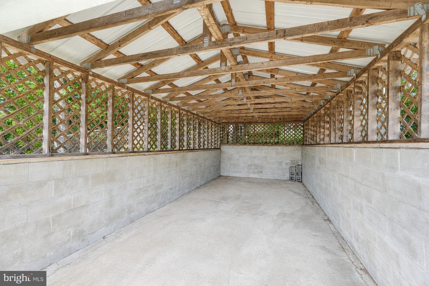 509 E Street photo 9