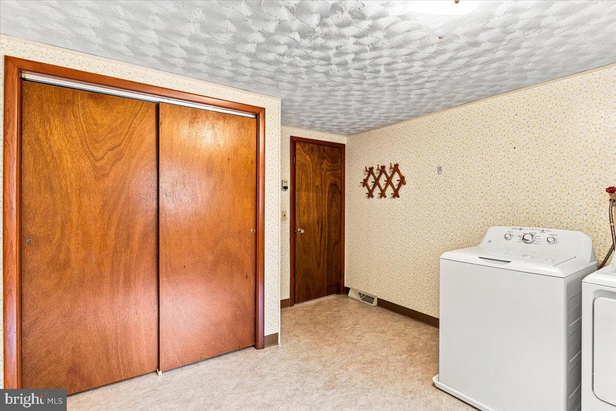 10627 New Germany Road photo 18