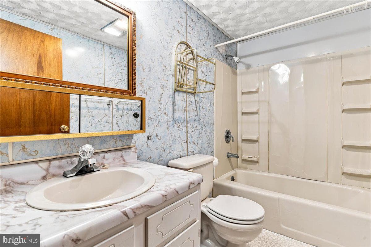 10627 New Germany Road photo 24